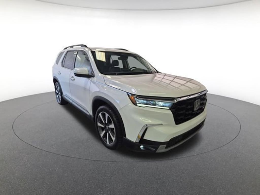Used 2023 Honda Pilot Elite SUV