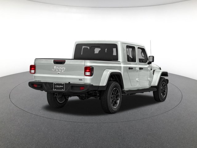 Used 2022 Jeep Gladiator Overland Truck