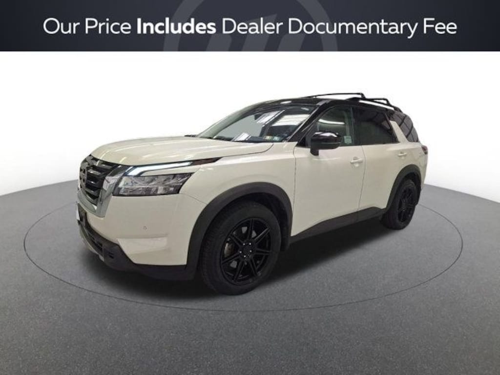Used 2024 Nissan Pathfinder SL SUV