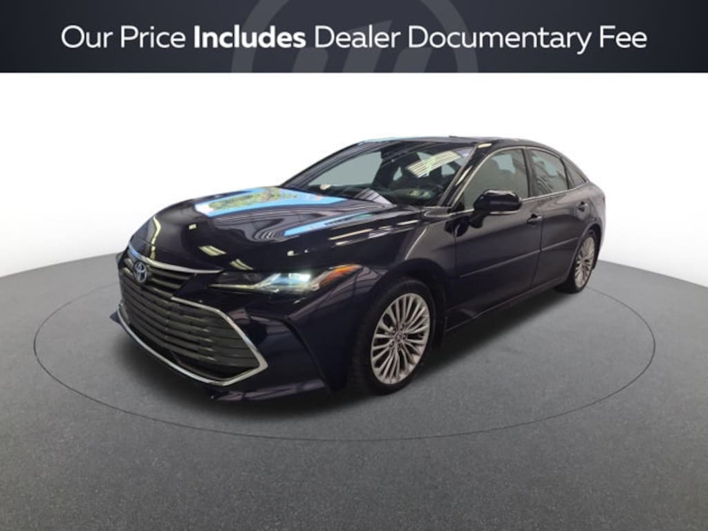 Used 2022 Toyota Avalon Hybrid Limited Sedan