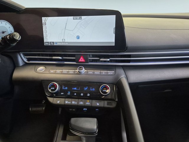 2024 Hyundai Elantra SEL - Photo 14