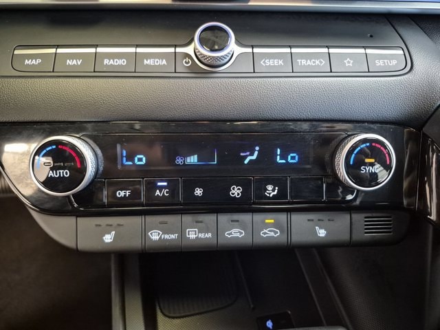 2024 Hyundai Elantra SEL - Photo 18