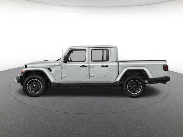 Used 2022 Jeep Gladiator Overland Truck