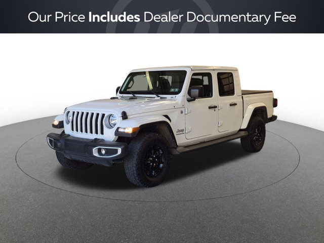 Used 2022 Jeep Gladiator Overland Truck