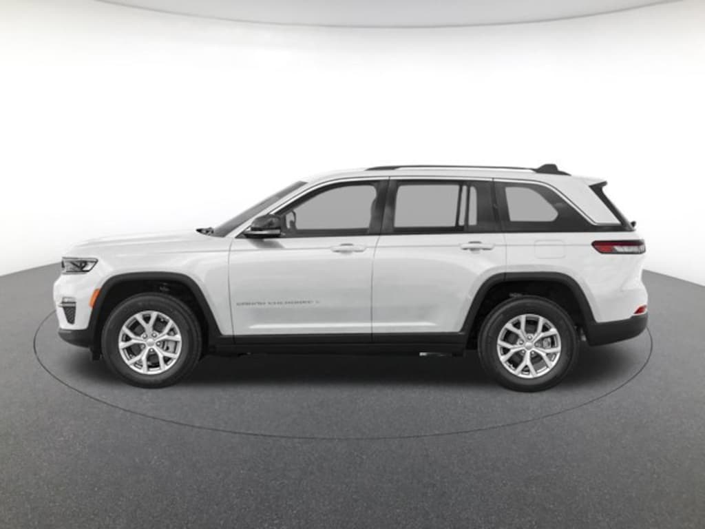 Used 2024 Jeep Grand Cherokee Altitude SUV