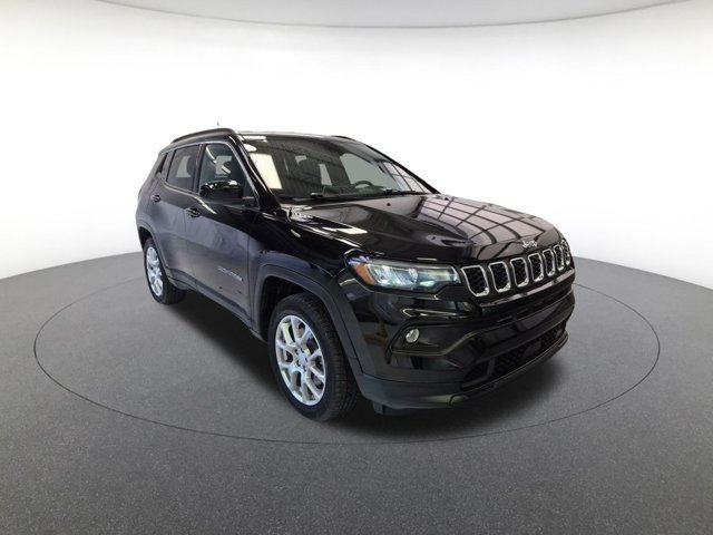 Used 2024 Jeep Compass Latitude Lux SUV