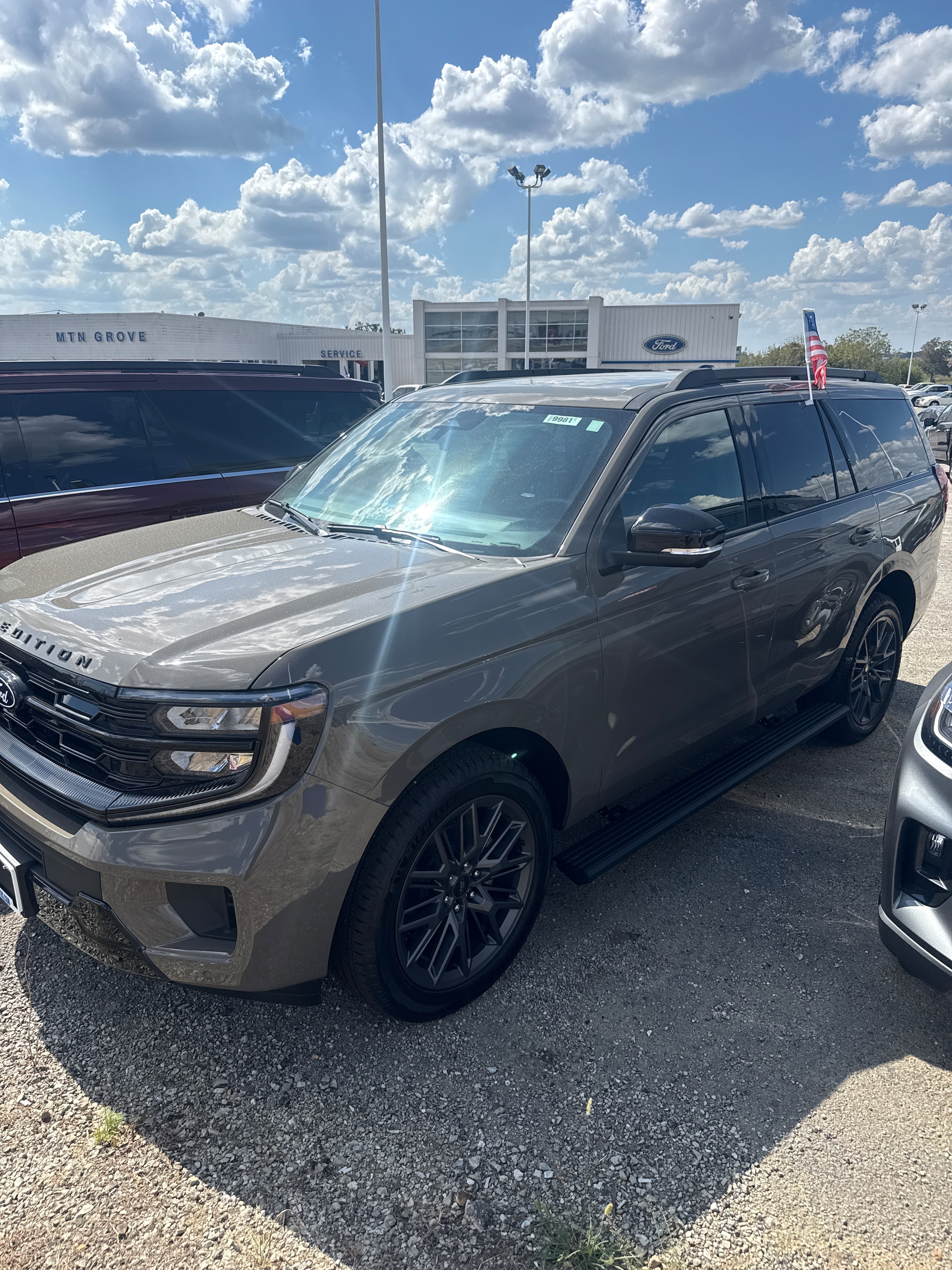 2027 Ford Expedition Platinum