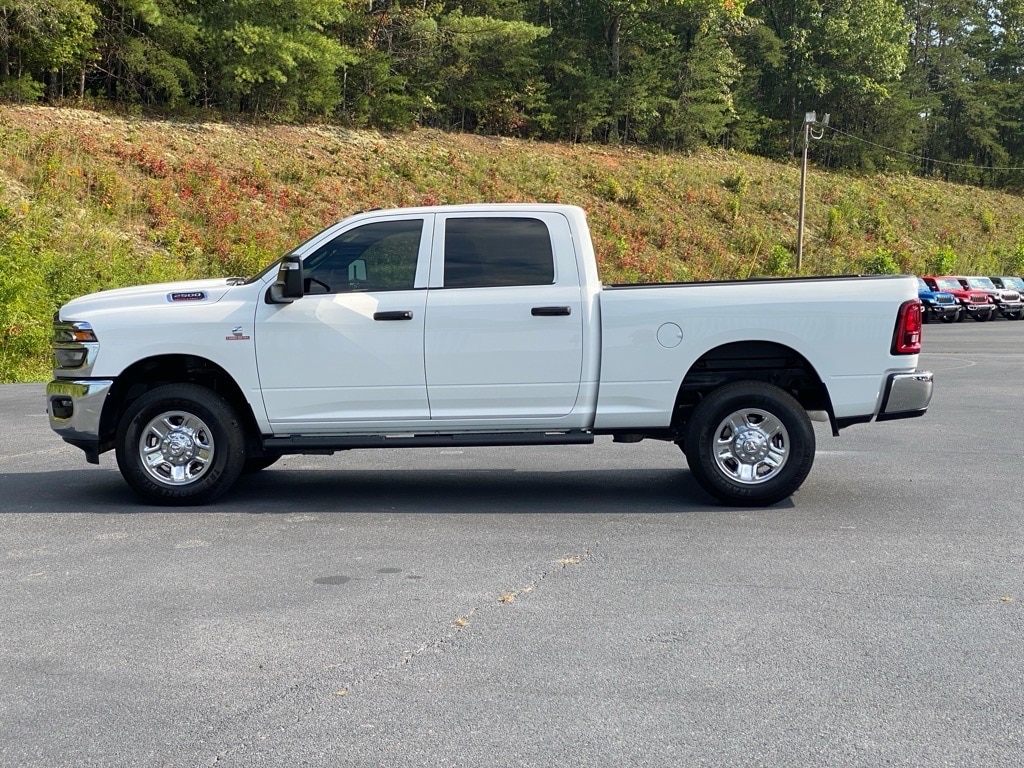 2026 RAM 2500 Tradesman - Photo 3