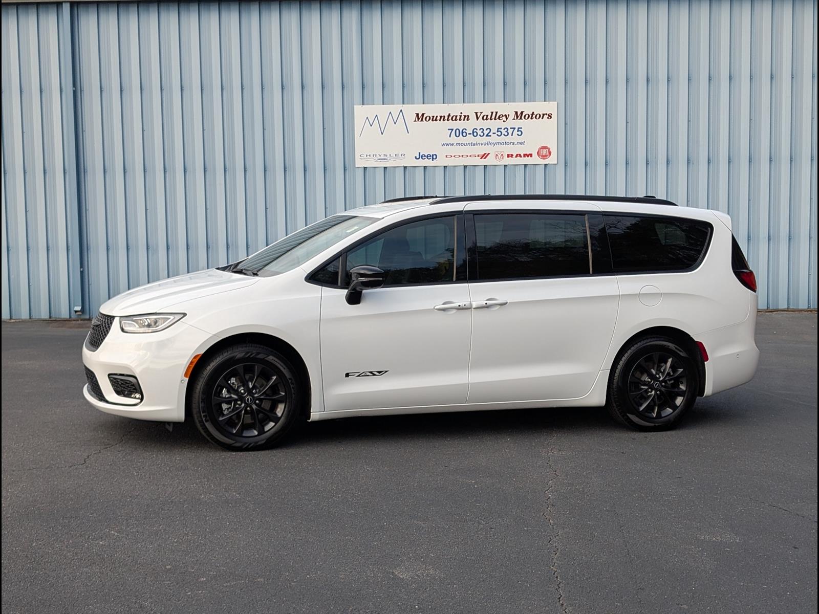 2025 Chrysler Pacifica