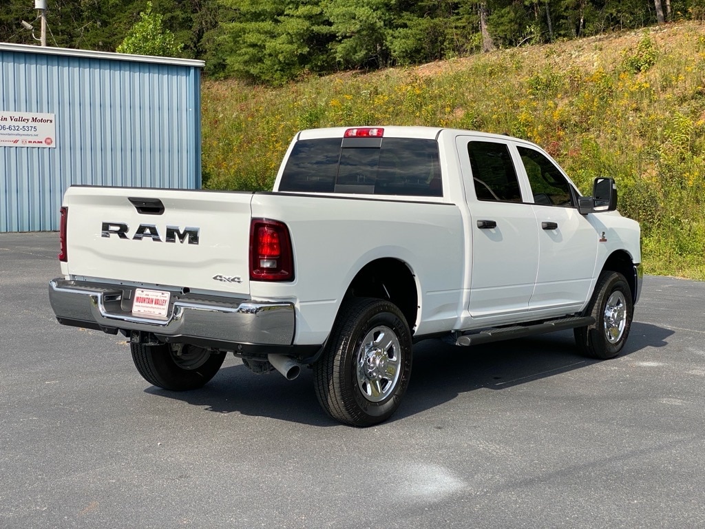 2026 RAM 2500 Tradesman - Photo 4