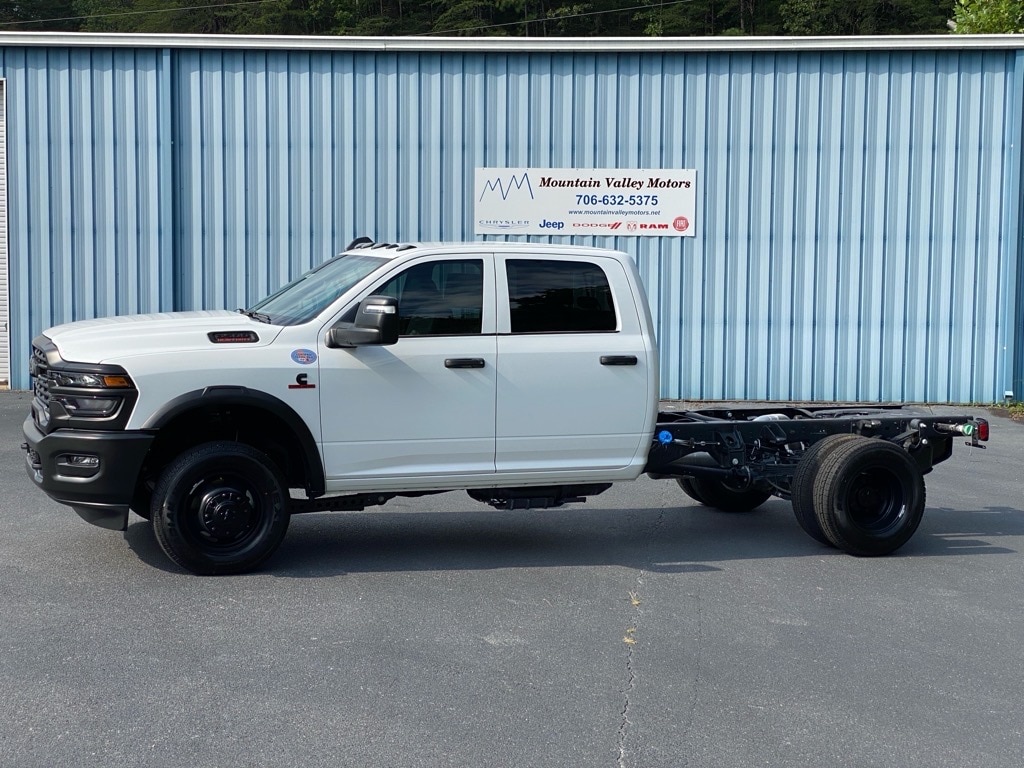 2026 RAM 3500 Chassis
