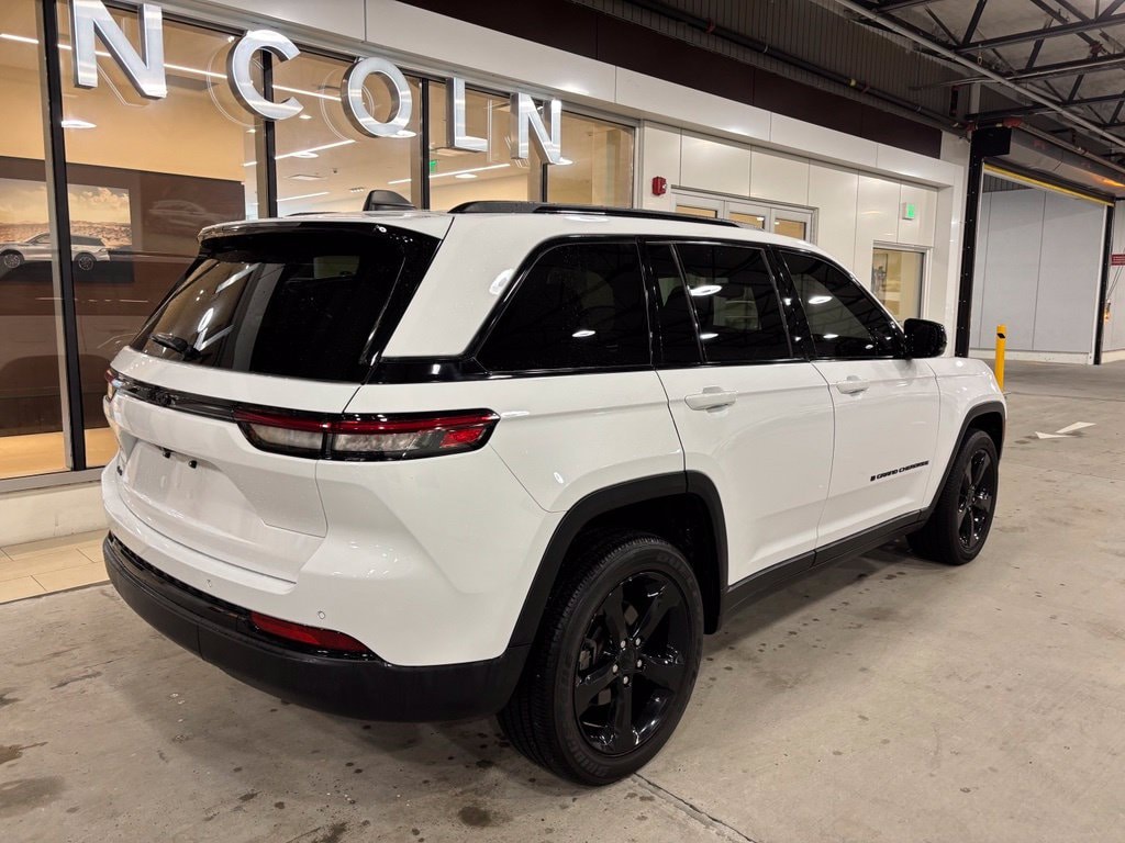 Used 2023 Jeep Grand Cherokee Altitude X SUV