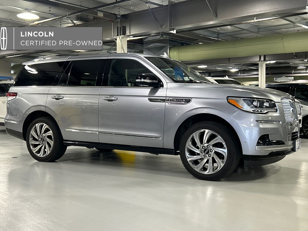 2023 Lincoln Navigator