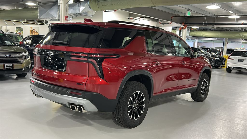 Used 2025 Chevrolet Traverse Z71 SUV