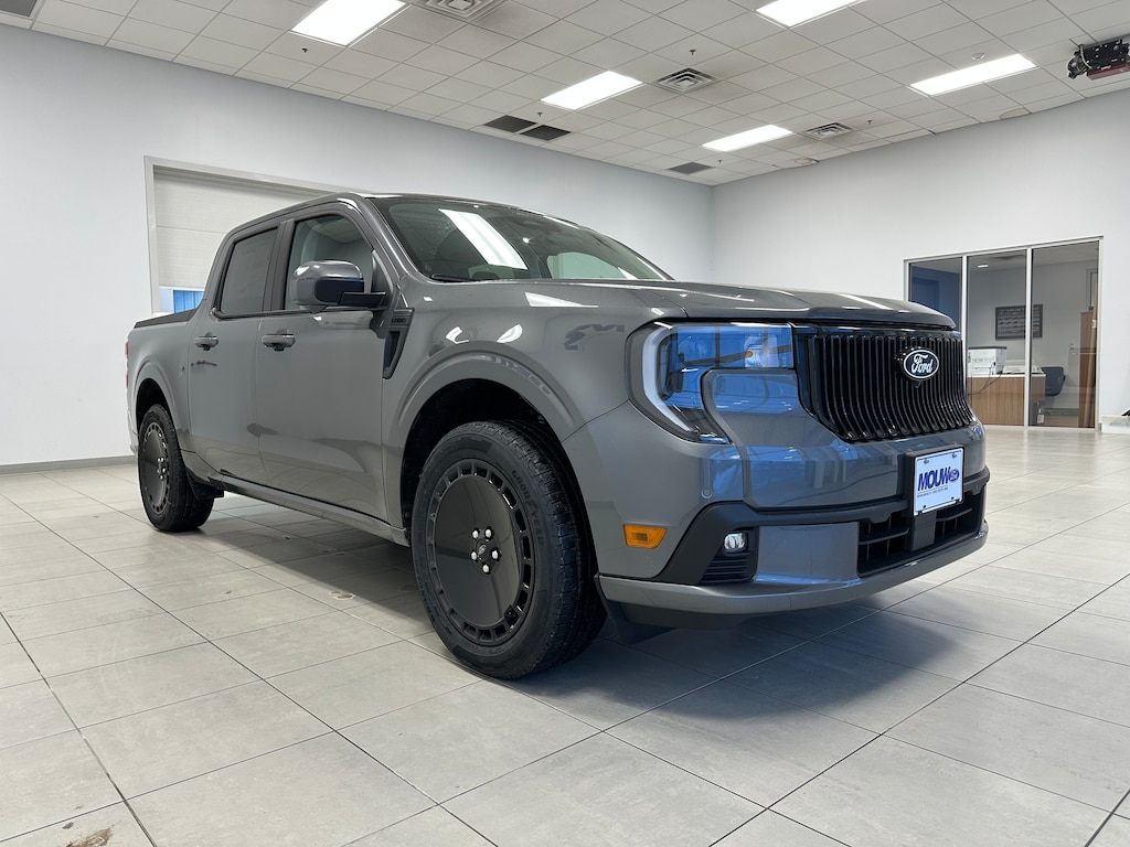 New 2026 Ford Maverick Lobo TRUCK