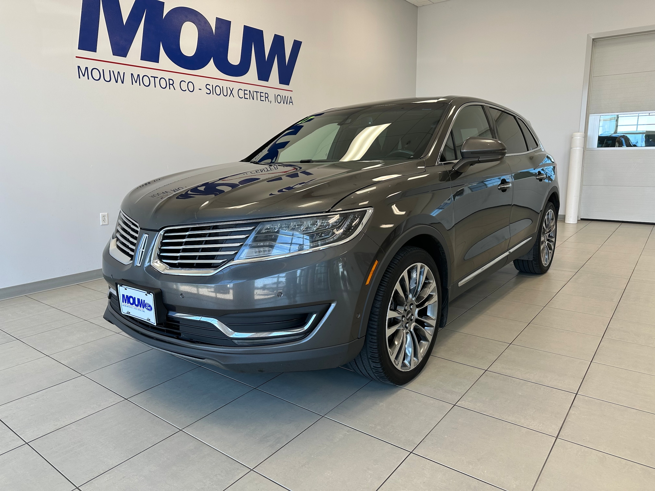 Used 2017 Lincoln MKX Reserve with VIN 2LMPJ8LP9HBL24299 for sale in Sioux Center, IA