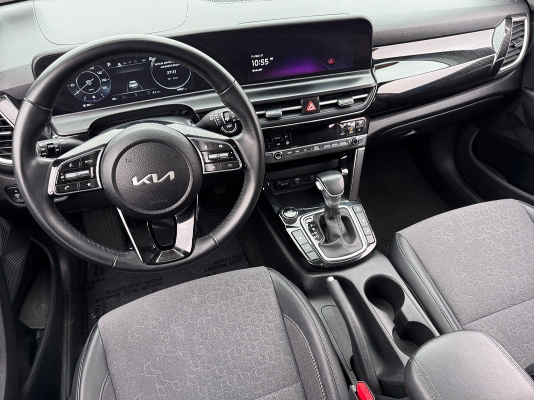 2024 Kia Seltos S - Photo 11