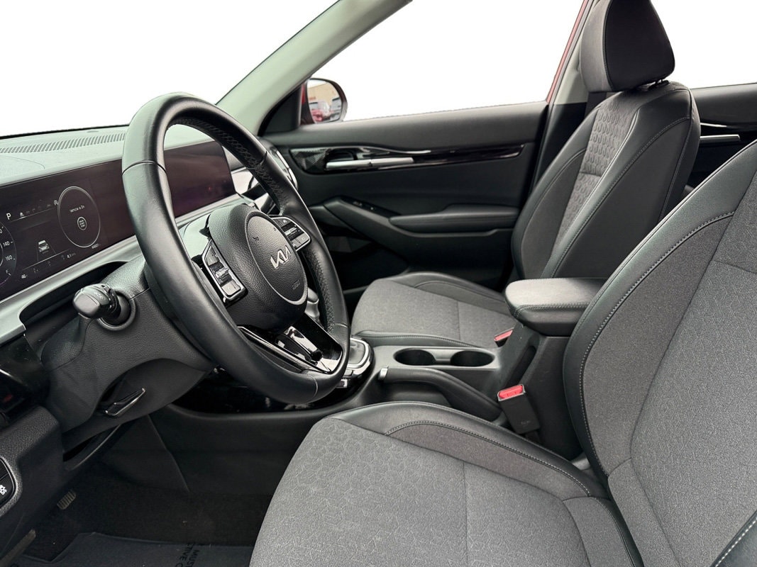2024 Kia Seltos S - Photo 9
