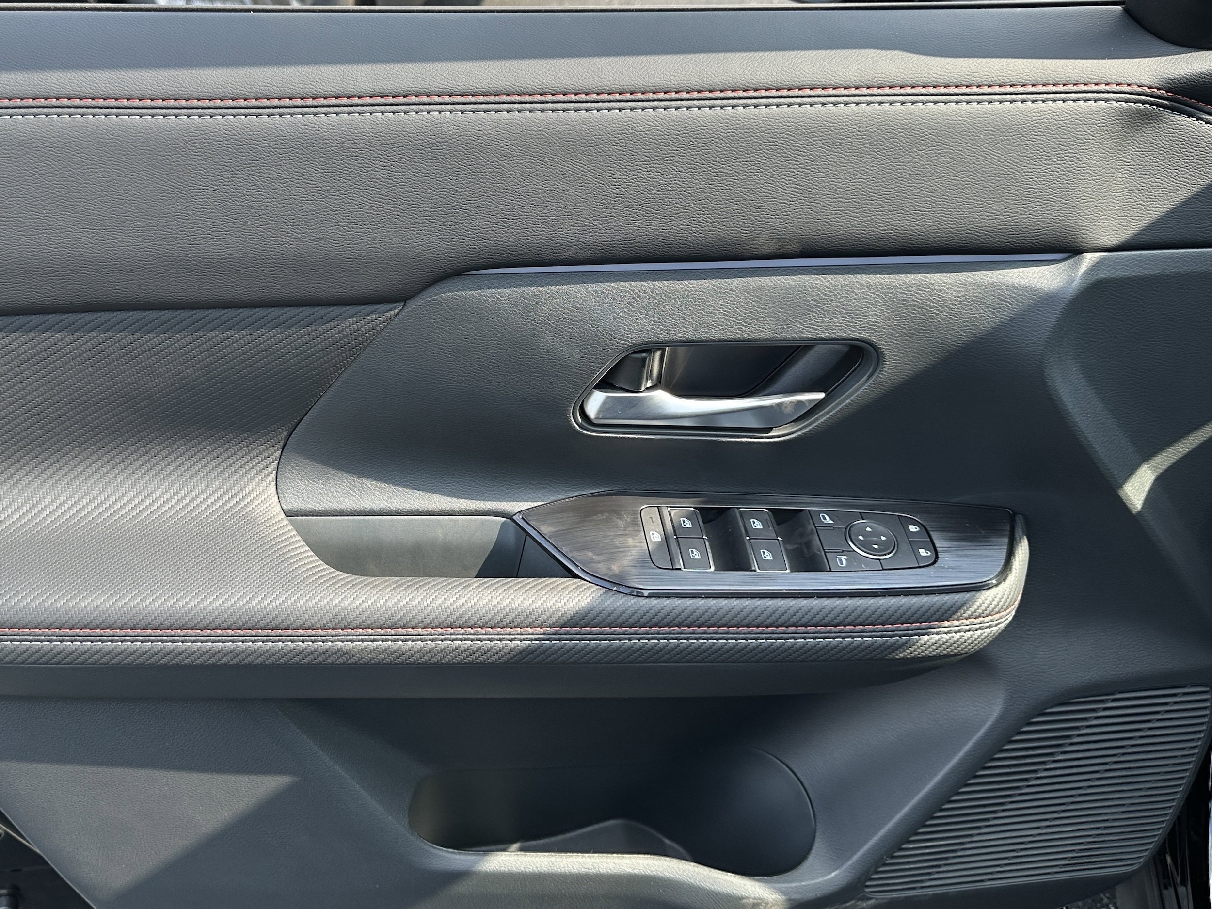 2026 Nissan KICKS SR AWD - Photo 23