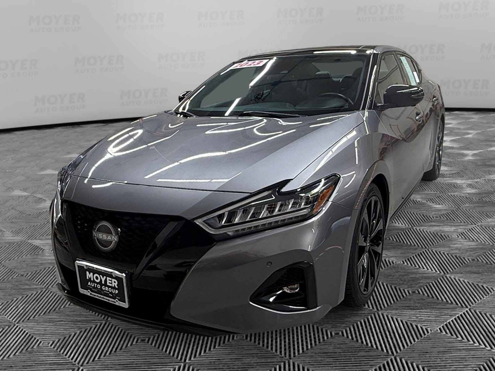 2023 Nissan Maxima Sedan 