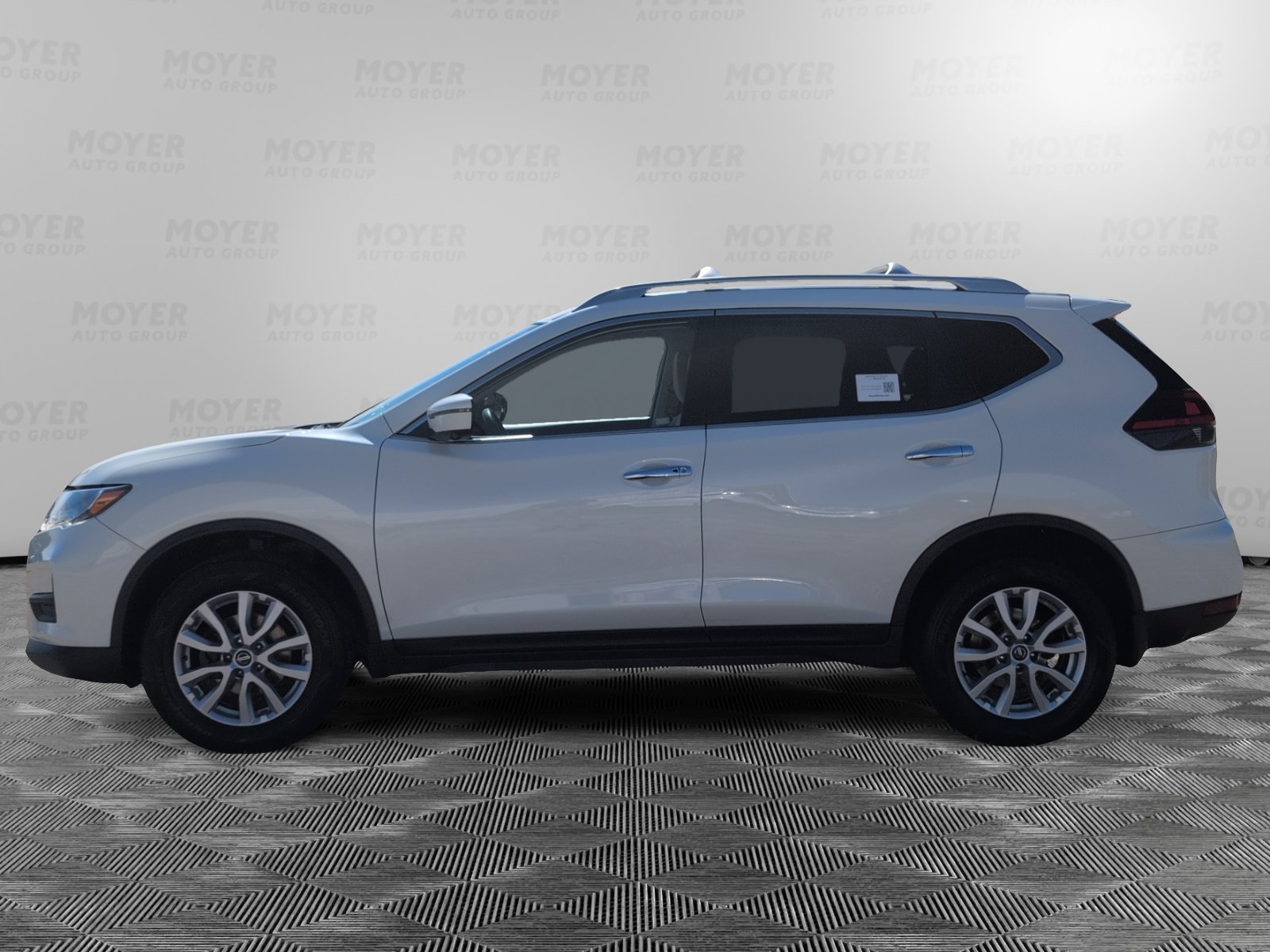 Used 2018 Nissan Rogue SV with VIN JN8AT2MV3JW303998 for sale in Lebanon, PA