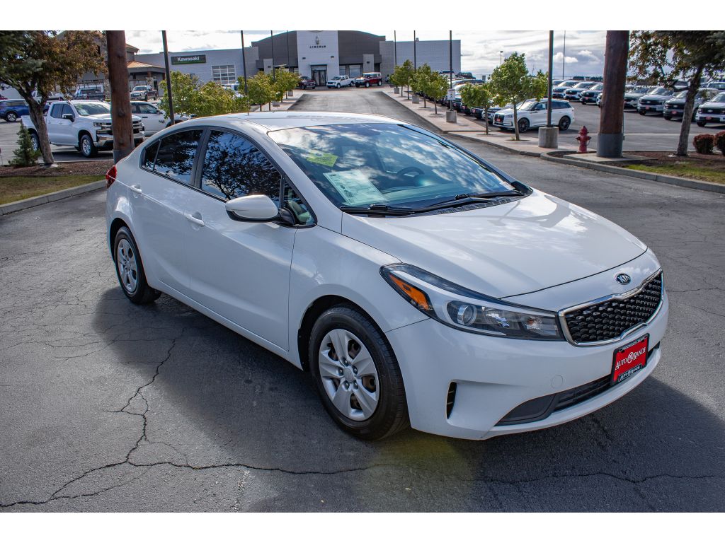 Used 2018 Kia FORTE LX with VIN 3KPFK4A71JE218495 for sale in Mountain Home, ID