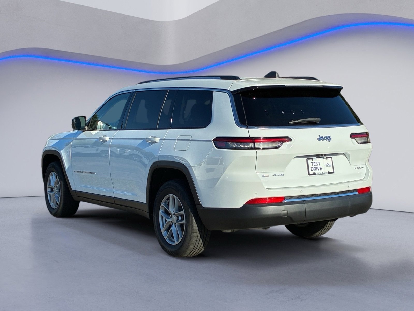 Used 2021 Jeep Grand Cherokee L Laredo SUV
