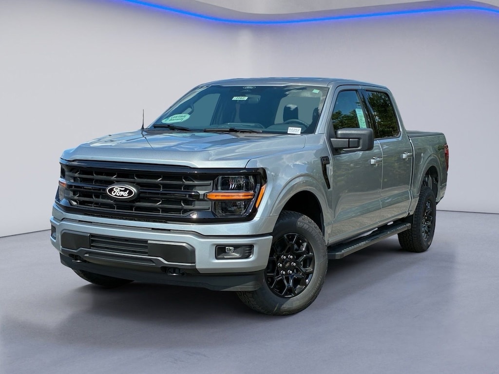 New 2026 Ford F-150 XLT Truck SuperCrew