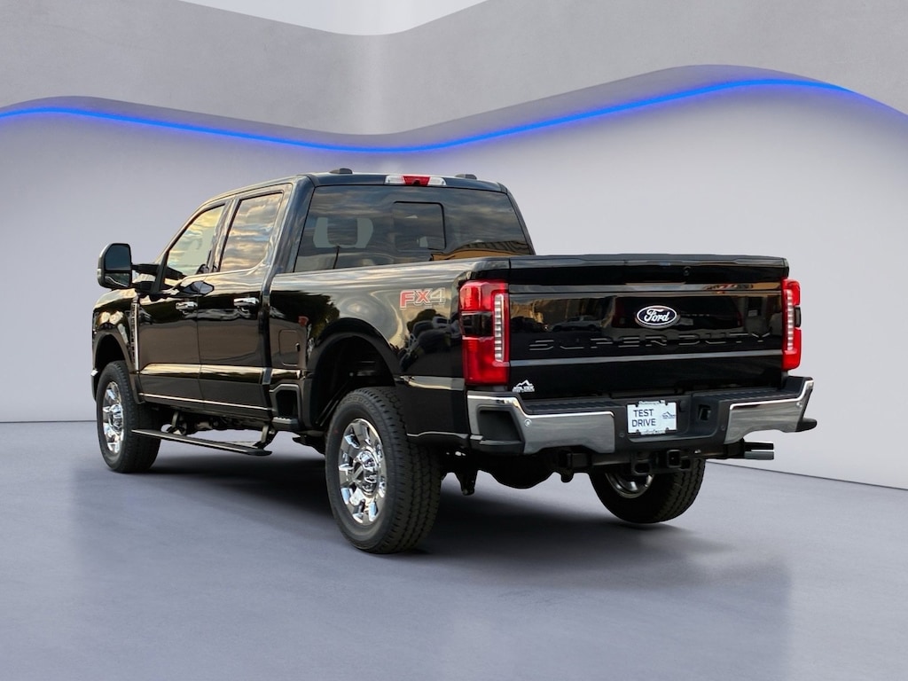 New 2027 Ford F-250SD Lariat Truck Crew Cab