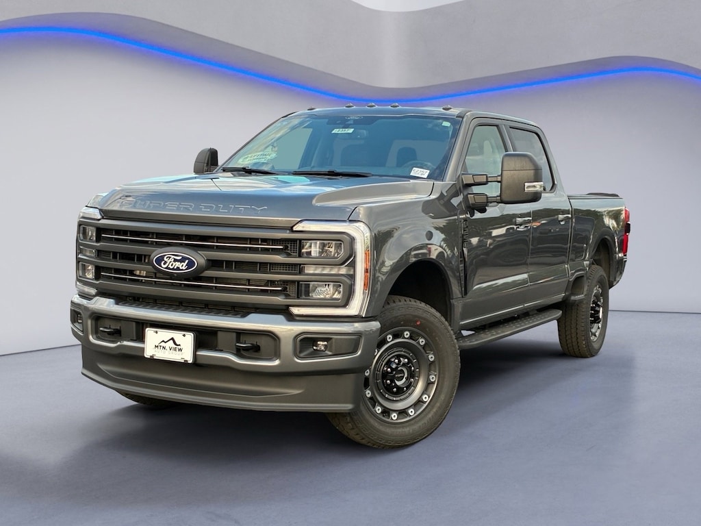 New 2027 Ford F-250SD XLT Truck Crew Cab