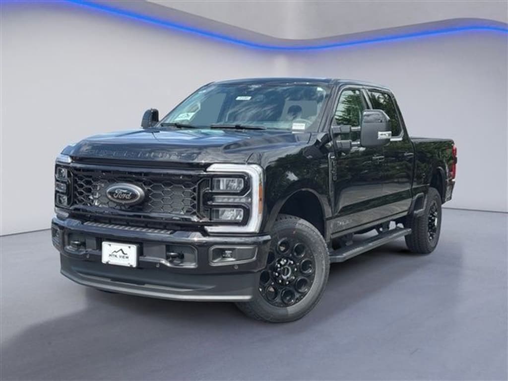 New 2026 Ford F-250SD Lariat Truck Crew Cab