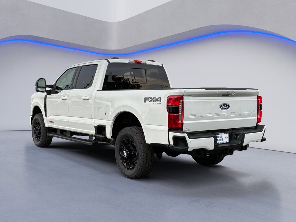 New 2027 Ford F-250SD Lariat Truck Crew Cab