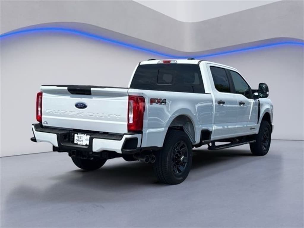 New 2026 Ford F-250SD XL Truck Crew Cab
