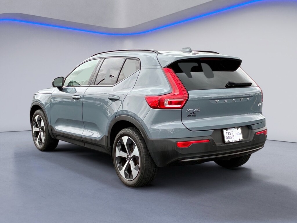 Used 2023 Volvo XC40 Ultimate SUV