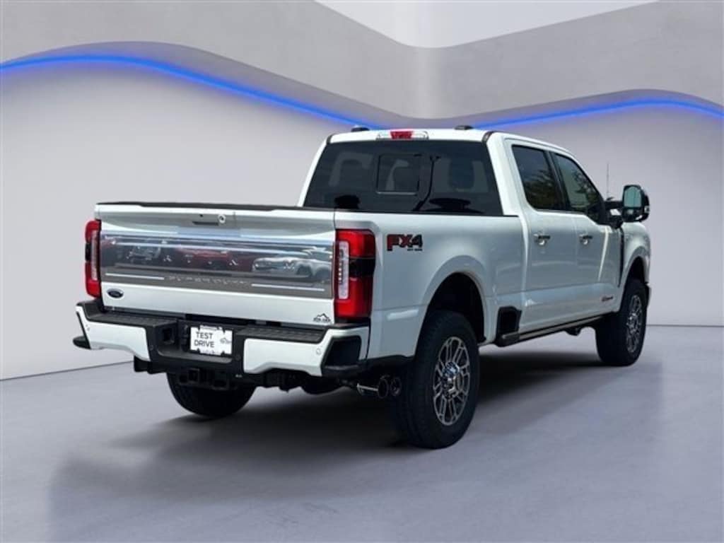 New 2026 Ford F-350 Platinum Truck Crew Cab