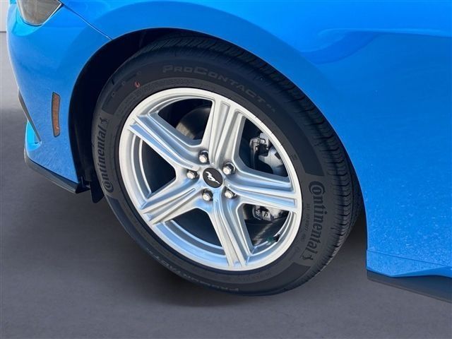 2026 Ford Mustang EcoBoost Fastback - Photo 9
