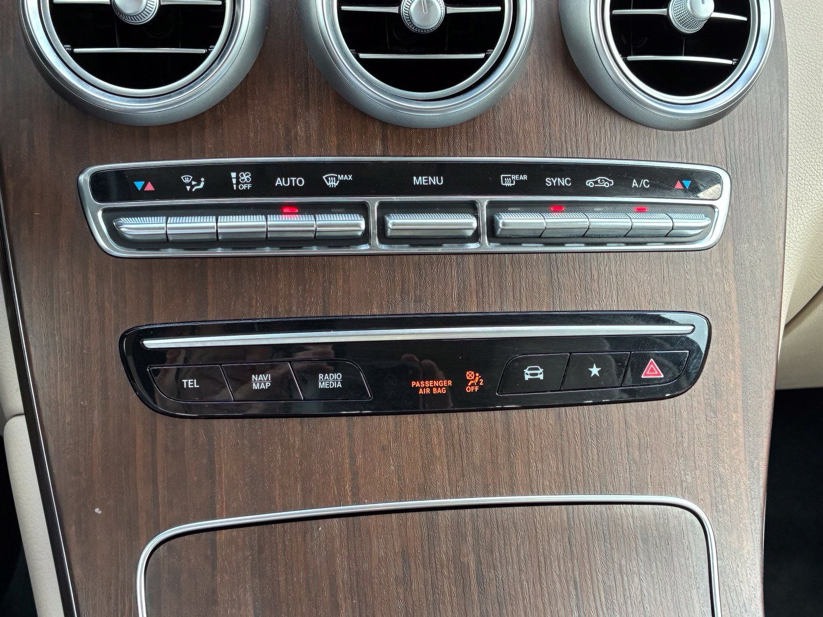 2022 Mercedes-Benz GLC GLC300 - Photo 22