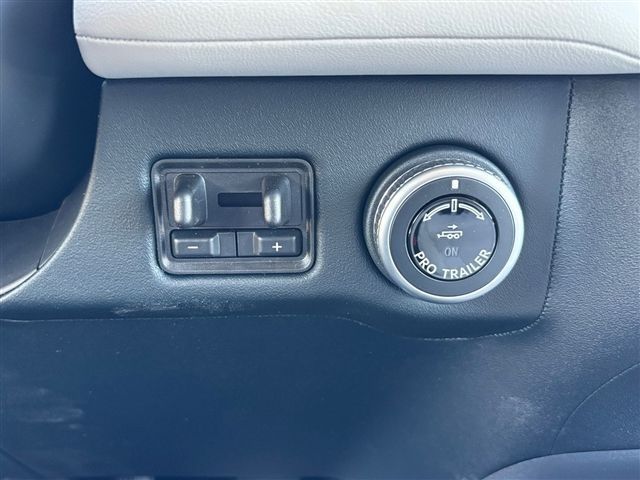 2026 Lincoln Navigator Reserve - Photo 23