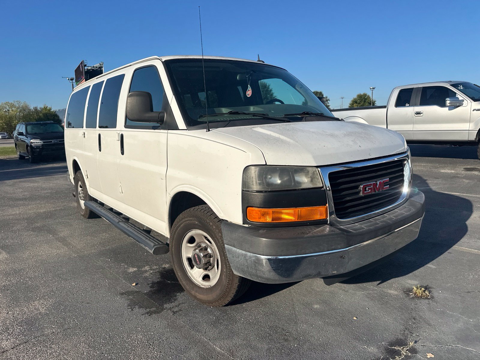 Used 2015 GMC Savana 2500 LT Minivan/Van