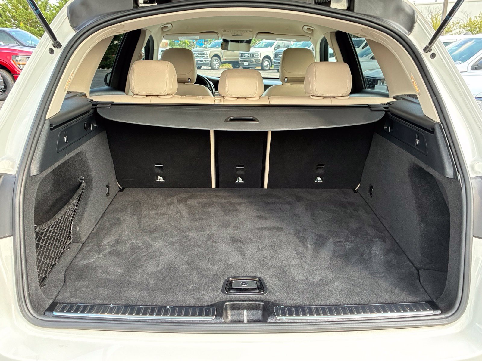 2022 Mercedes-Benz GLC GLC300 - Photo 17