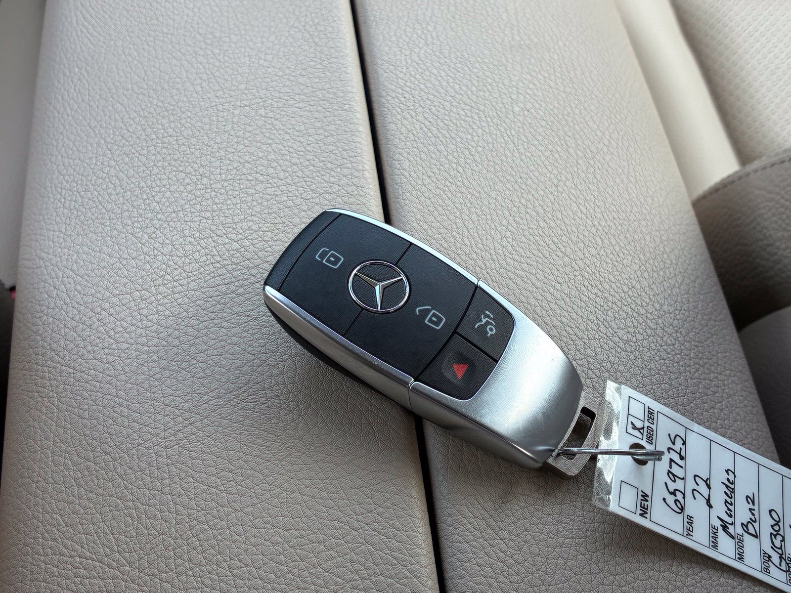 2022 Mercedes-Benz GLC GLC300 - Photo 29