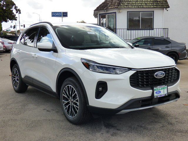 2025 Ford Escape Plug-in hybrid