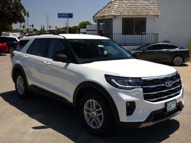 2026 Ford Explorer Active SUV