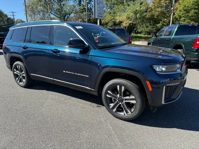 2027 Jeep Grand Cherokee L Sport Utility 