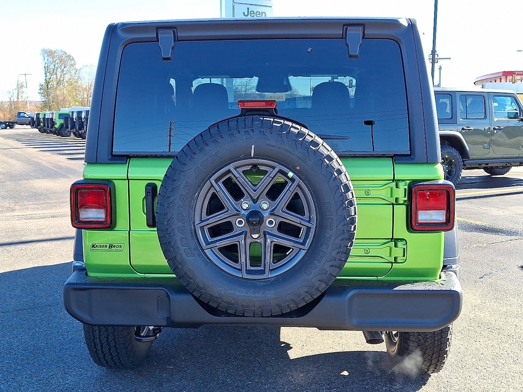 New 2026 Jeep Wrangler Sport S Sport Utility