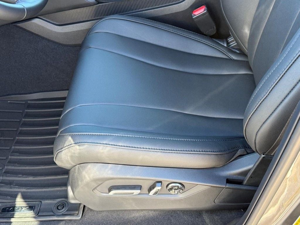 2026 Acura MDX Base - Photo 13