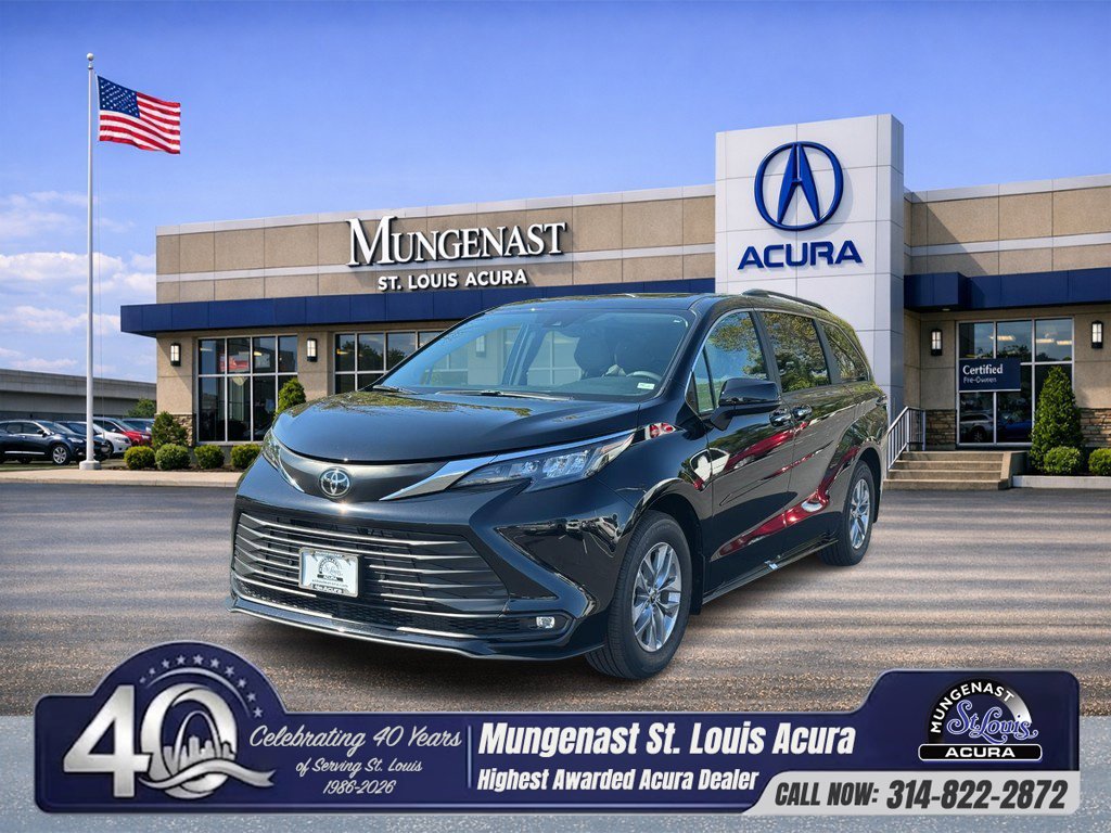 2026 Toyota Sienna XLE