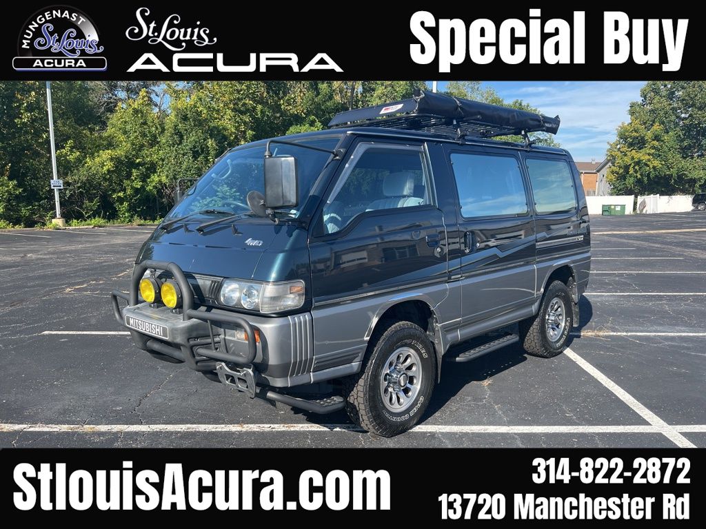 1991 Mitsubishi Delica Star Wagon Active