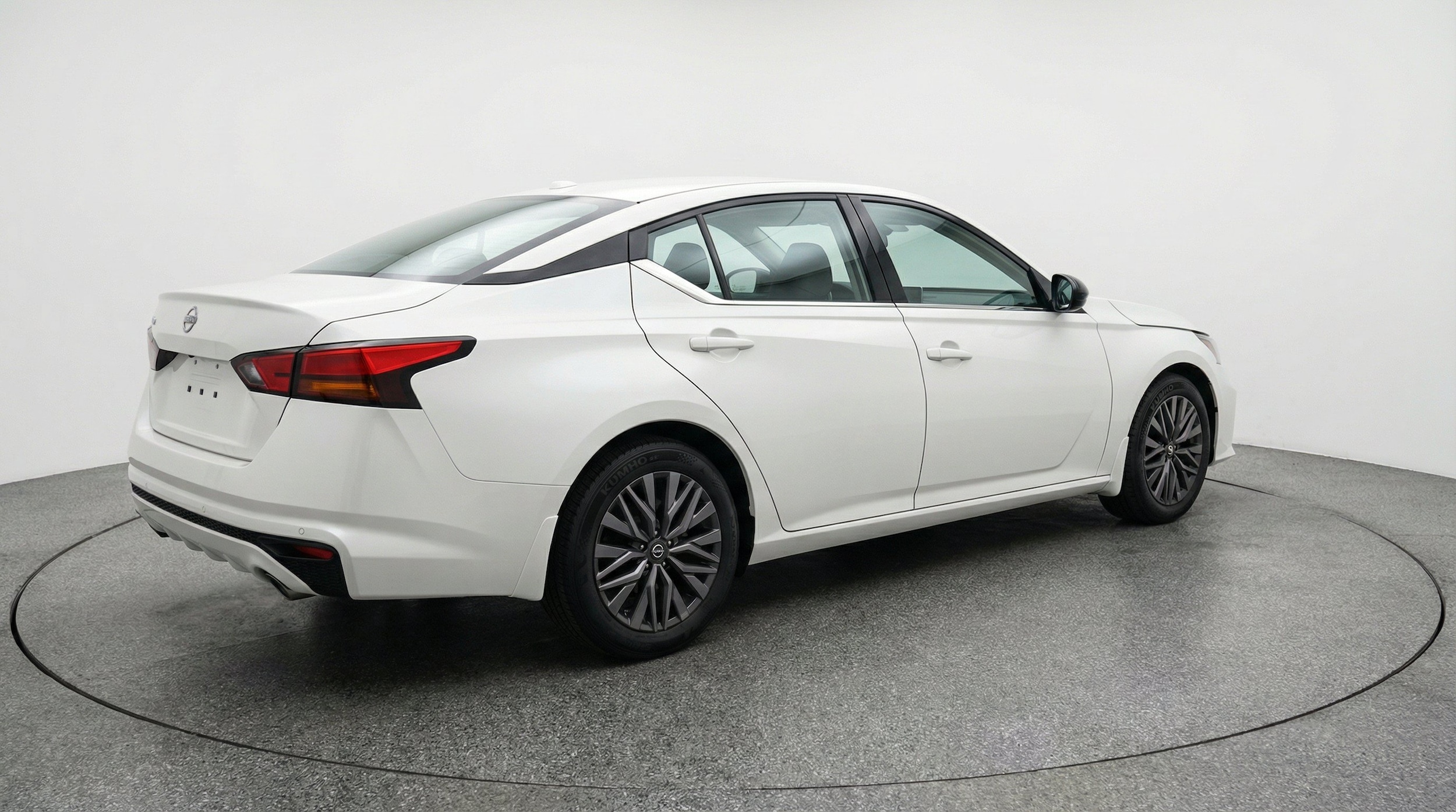 Thumbnail: 2025 Nissan Altima - 9