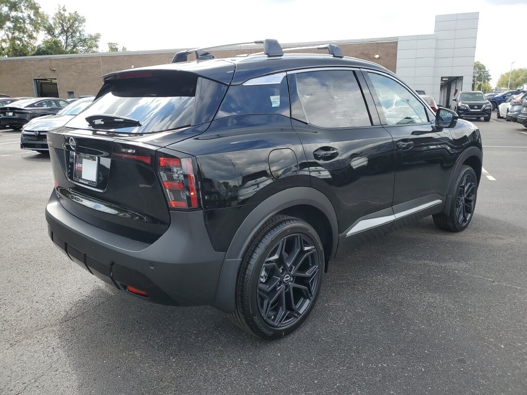 New 2027 Nissan Kicks SR SUV